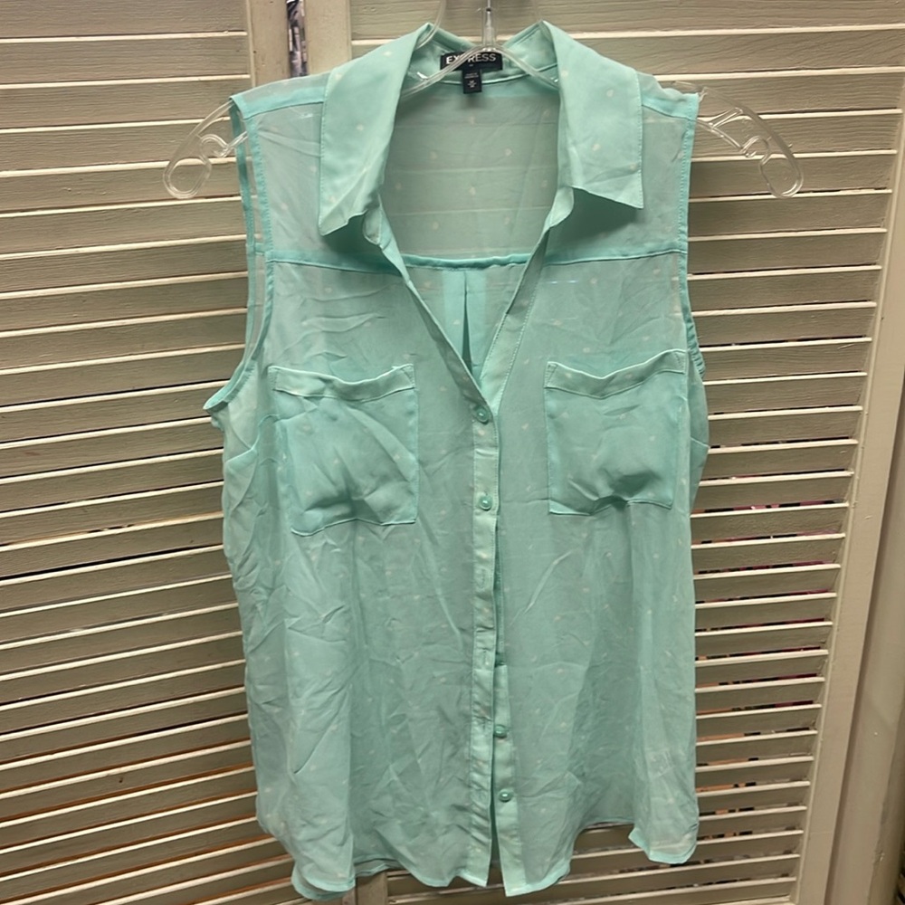 Sleeveless Express top